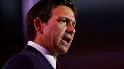 Ron Desantis - Fox - Country music star releases song endorsing 'America's Governor' DeSantis: 'Never Back Down' - foxnews.com - Usa - state Iowa - state Florida - county Hall