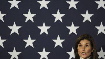 Donald Trump - Nikki Haley - JILL COLVIN - BILL BARROW - And Haley - Haley - DeSantis and Haley barnstorm across frigid Iowa in the final days before the Republican caucuses - apnews.com - state Iowa - state New Hampshire - state Florida - state Mississippi