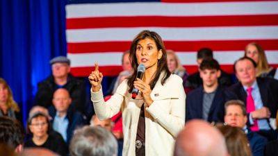 Donald Trump - Nikki Haley - Ron Desantis - Tal Axelrod - Haley - Nikki Haley's 2024 campaign has growing popularity -- and several recent 'stumbles,' experts say - abcnews.go.com - state South Carolina - state Iowa - state New Hampshire