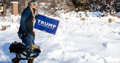 Joe Biden - Donald Trump - Nikki Haley - Ron Desantis - Marco Rubio - Joni Ernst - Doug Burgum - Live updates: GOP presidential candidates gather up endorsements on frigid eve of Iowa caucuses - nbcnews.com - state Iowa - state Florida - state North Dakota - Des Moines