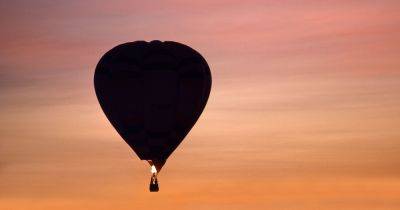 Nina Golgowski - Arizona Hot Air Balloon Crash Leaves 4 Dead, 1 Critically Injured - huffpost.com - state California - state Arizona - state Indiana - state Michigan - South Africa - county Andrews