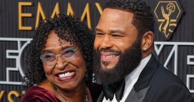 Jazmin Tolliver - Emmy Awards - And It - Anderson - Anthony Anderson's Mom Heckled Emmy Winners Offstage — And It Got Mixed Reviews - huffpost.com - county Anderson - city Chicago