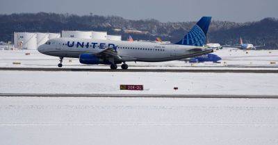 Paige Skinner - Snow and Ice Cancel Hundreds of Flights Across U.S. - huffpost.com - city New York - state Alaska - county Miami