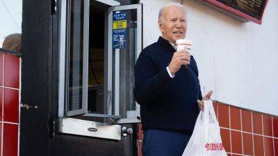 Joe Biden - Kevin Liptak - Milkshakes, smoothies and soul food: How Biden hopes a return to retail politics will pay off in November - edition.cnn.com - Washington - Israel - city Charleston - city Raleigh