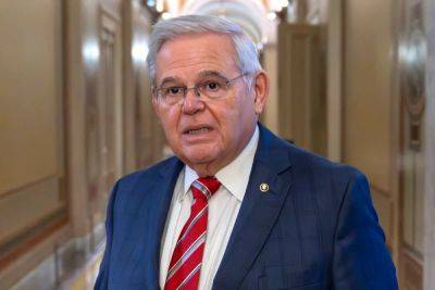 Bob Menendez - Graig Graziosi - Senator Bob Menendez says gold bars and cash seized at his home were found in illegal search - independent.co.uk - Usa - state New Jersey - New York