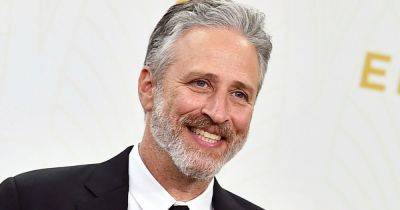Lee Moran - Jon Stewart - 'Daily Show' Trolls Jon Stewart Over Return With Hilarious Reminder - huffpost.com