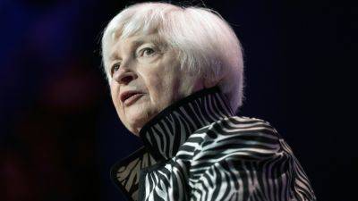 Yellen visits Midwest to showcase improving consumer sentiment, take aim at Trump tax cuts