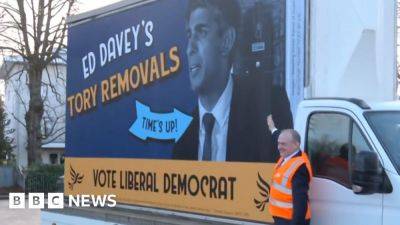 Watch: Lib Dems unveil ‘Ed Davey’s Tory removals’ - bbc.com