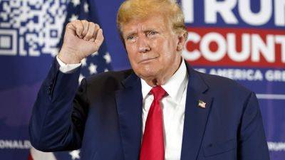 Donald Trump - With A - Trump returns to Iowa 10 days before the caucuses with a commanding lead over the Republican field - apnews.com - state Iowa - state South Dakota - county Sioux - county Clinton - county Newton