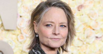 Jodie Foster - And It - Jodie Foster Pointed Out How Gen Z Is ‘Really Annoying,’ And It Irritated Some People - huffpost.com