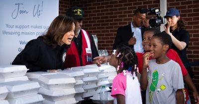 Kamala Harris - Tim Walz - Hurricane Helene - Harris Visits Georgia After Hurricane Helene, Promising Federal Help - nytimes.com - state Pennsylvania - Georgia