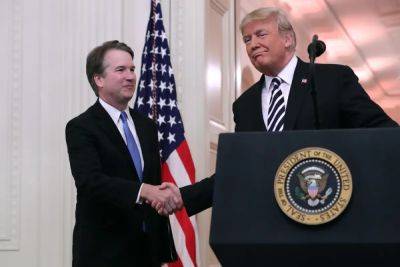 Trump White House ‘helped steer investigation’ into Brett Kavanaugh’s sexual assault allegations