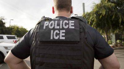 ICE draft plan would release thousands of immigrants in order to cover budget shortfall