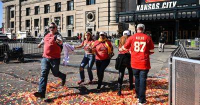 Laura Kelly - Patrick Mahomes - City - At least 1 killed in shooting at Kansas City Chiefs Super Bowl celebration - nbcnews.com - state Missouri - state Kansas - city Kansas City, state Missouri