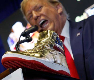 Donald Trump - Mike Bedigan - Golden high-top shoes: Trump’s latest attempt to cash in on his infamy - independent.co.uk - Usa - city Philadelphia