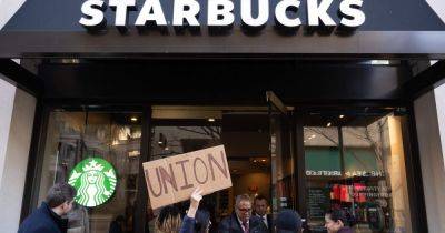 Dave Jamieson - 21 Starbucks Stores Plan To Form Unions In 1-Day Blitz - huffpost.com - New York - county Union