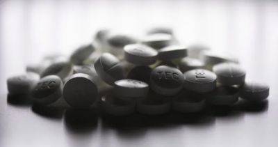 ‘Safer supply’ programs necessary to save lives amid overdose crisis: Saks - globalnews.ca - Canada - county Bay