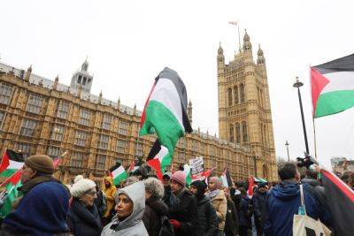 Labour Amendment On Gaza Ceasefire Passes After Chaotic Day In Commons