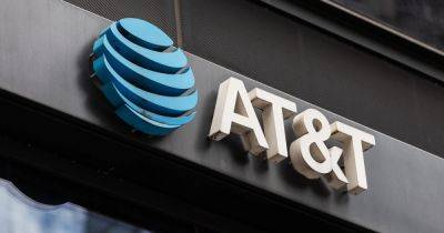 AT&T, Verizon and T-Mobile customers hit by widespread cellular outages in U.S. - nbcnews.com - city Atlanta - county Dallas - city Chicago - Los Angeles - San Francisco - Houston