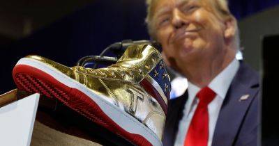 Donald Trump - David Moye - Fox - Fox News Pundit Insists Trump Sneakers Will Win Him Black Votes - huffpost.com - New York