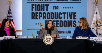 Kamala Harris - Nicholas Nehamas - Gretchen Whitmer - Harris - Kamala Harris Pushes Abortion Rights in Michigan, With Gaza Anger as Backdrop - nytimes.com - Usa - Israel - state Michigan - county Harris - city Grand Rapids