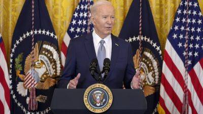 Biden tells governors he’s eyeing executive action on immigration, seems ‘frustrated’ with lawyers