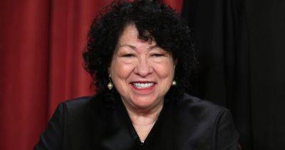 Molly Redden - Sonia Sotomayor - With A - New Records Show Supreme Court's Sonia Sotomayor Took Unusual Step Of Traveling With A Medic - huffpost.com - state Colorado - state Florida - state Illinois - state New York - state Tennessee - Puerto Rico