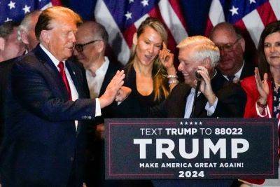 Maga supporters boo Lindsey Graham as Trump introduces him at South Carolina victory party