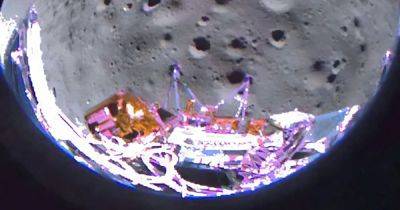 Denise Chow - Private lunar lander sends back first pics from its moon landing - nbcnews.com - city Houston