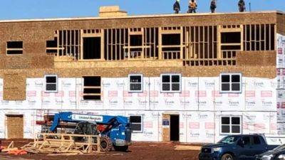 Home builders group calls for action on mortgage rules, labour shortage