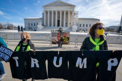 Supreme Court appears set to strike down Colorado ruling to kick Trump off 2024 ballot