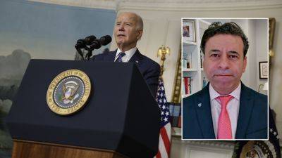 Nikolas Lanum - Robert Hur - Fox - Dr. Makary claims Biden is experiencing ‘age-related dementia’: ‘Cognitive decline right in front of our eyes' - foxnews.com