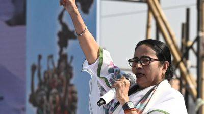 West Bengal - Akhilesh Yadav - Droupadi Murmu - ‘I salute him for…’: Mamata Banerjee's 'top bosses' jibe at BJP after Arun Goel resignation as election commissioner - livemint.com - city Kolkata - city Delhi