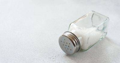 Should We Be Using Iodized Salt, Kosher Salt Or Sea Salt In The Kitchen? We Asked An Expert.