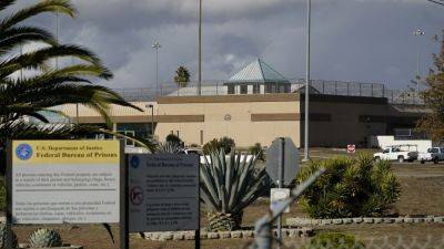 Warden ousted as FBI again searches California federal women’s prison plagued by sexual abuse - apnews.com - state California - state Utah - city Dublin