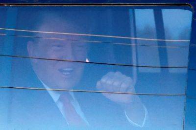Trump arrives at Florida court to try to dismiss classified documents case