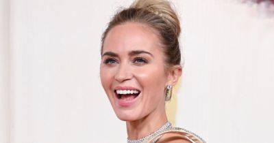 Emily Blunt Pokes Fun At 1 Weird Aspect Of Her Controversial Oscars Dress