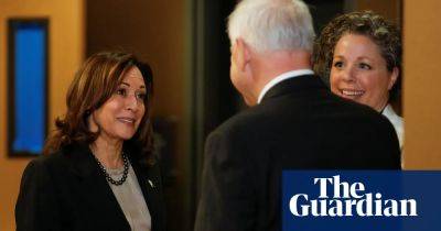 Kamala Harris puts abortion front and center with visit to Minnesota clinic