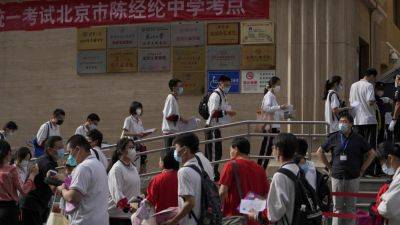 After the pandemic, young Chinese again want to study abroad, just not so much in the US