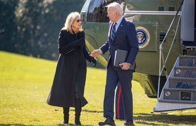 Joe Biden - Marine I (I) - Martha McHardy - Biden’s ‘maximum stability’ sneakers raise eyebrows on social media: ‘Air Bidens’ - independent.co.uk - Usa