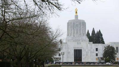 Bill - Tina Kotek - Oregon Legislature approves bill to re-criminalize certain drug possession - edition.cnn.com - state Oregon - city Portland