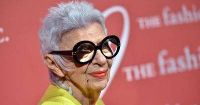 Iris Apfel, Fashion Icon Known For Her Eye-Catching Style, Dies At 102 - huffpost.com - Usa - New York