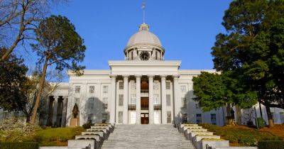 Nick Visser - Kay Ivey - Alabama GOP Passes Bill Targeting Diversity Programs At Public Colleges - huffpost.com - state Alabama