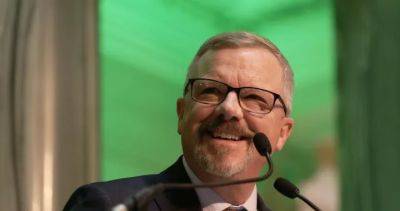 Pierre Poilievre - David Baxter - A ‘middle ground’ on carbon reduction amid inflation? Brad Wall says yes - globalnews.ca - Usa - Canada