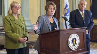 Bill - Maura Healey - Families in Massachusetts overflow shelters will have to document efforts to find a path out - apnews.com - Britain - state Massachusets - city Boston