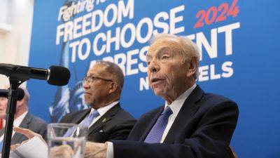 Joe Lieberman’s death leaves a hole at No Labels as it tries to recruit a 2024 third-party candidate