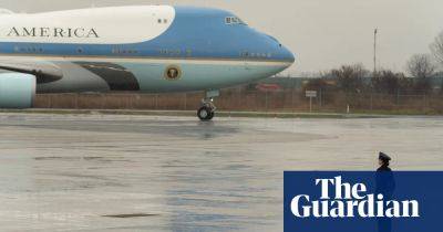 ‘Everyone does it’: media pilfering from Air Force One prompts clampdown
