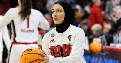 Muslim - Hijab-Wearing Players Hope To Inspire Others At NCAA Women's Basketball Tournament - huffpost.com - state Idaho - France - Spain - county Wake - city Memphis