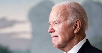 Business groups hit back at Biden administration's effort to cap credit card late fees