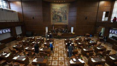 Oregon passes campaign finance reform that limits contributions to political candidates